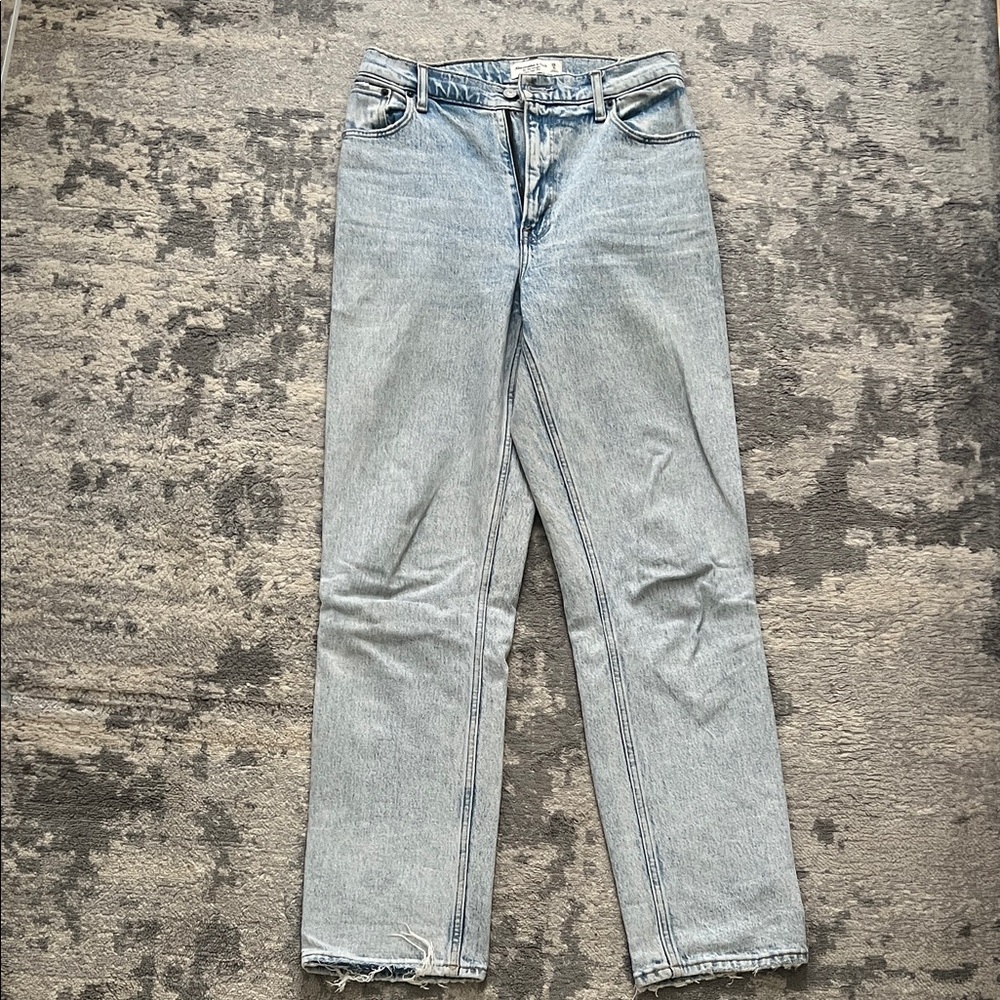 Abercrombie Curve Love Ultra High 90s Jean